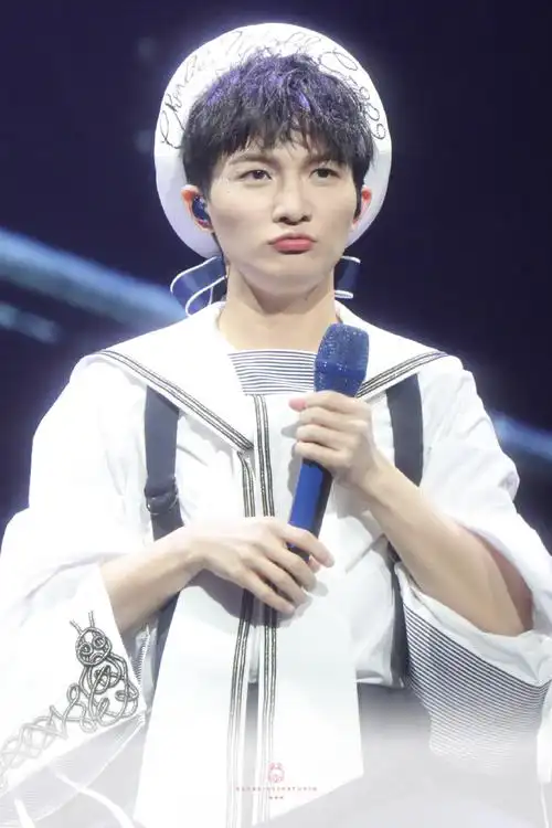 周深出道九周年快乐