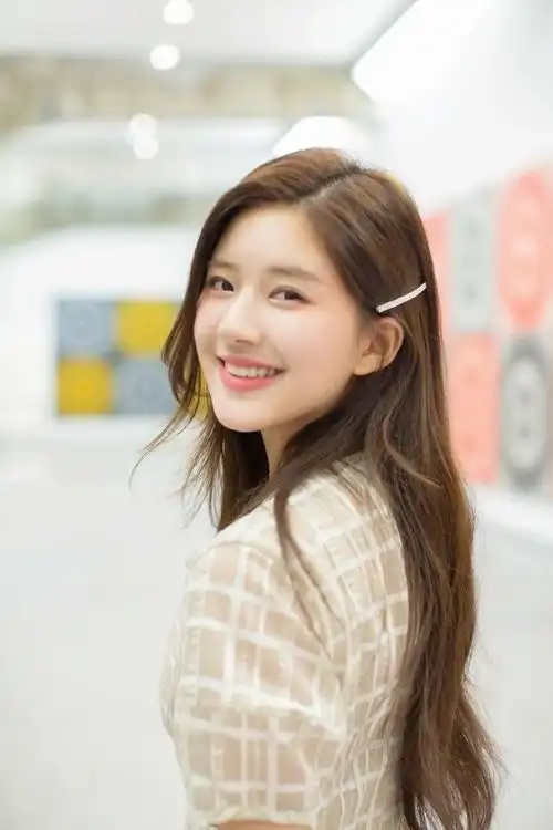 赵露思:当之无愧的贝微微,倾城之魅绽放荧屏!-qq阅读