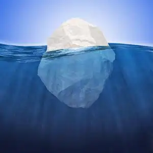 朴实无华水面下的冰山一角的抽象插图照片