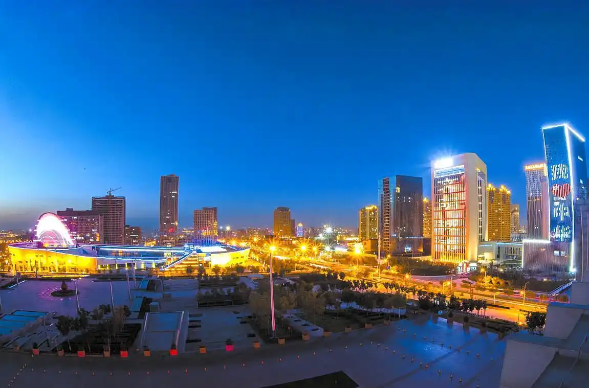 新疆最具发展潜力的城市——省会乌鲁木齐市,令人目瞪口呆