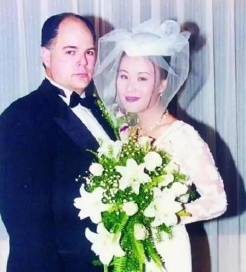 朱曼芳:大女儿是著名演员,小女儿是画家,对偏瘫丈夫不离不弃