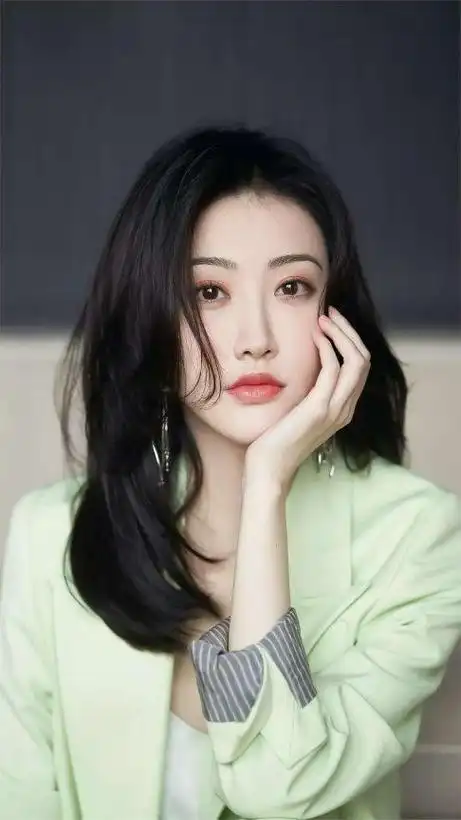 "男神收割机"景甜!短短的2年,4位小鲜肉统统被"收入帐下"!