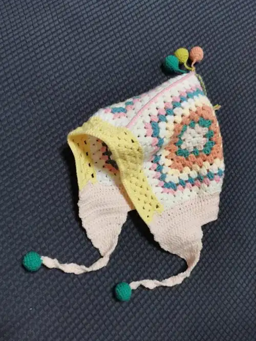 二丫头14个月了,闲来无事参照小红书朋友们的分享,钩了这款帽子.