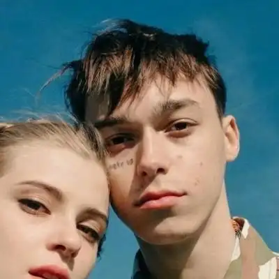 欧美情图头像56组 高清超级好看的欧美真人情头图片_情侣头像_头像屋