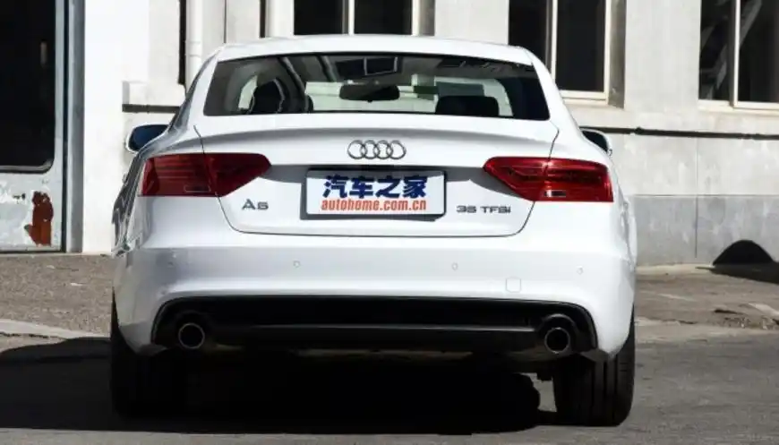 奥迪45tfsi什么意思,奥迪车尾35/40/45是什么意思(奥迪30.40.