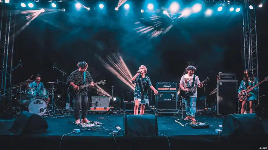 美栗谷万人打板栗千鹭湖首届户外音乐节国庆假期这个地方嗨爆了