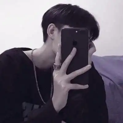 手机挡脸帅哥图片头像男生手机控挡脸帅气