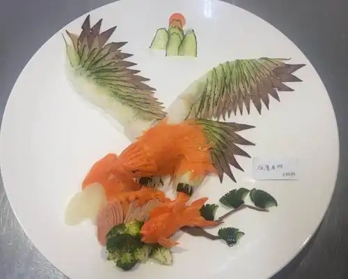 此次素质考试内容为"花色拼盘".