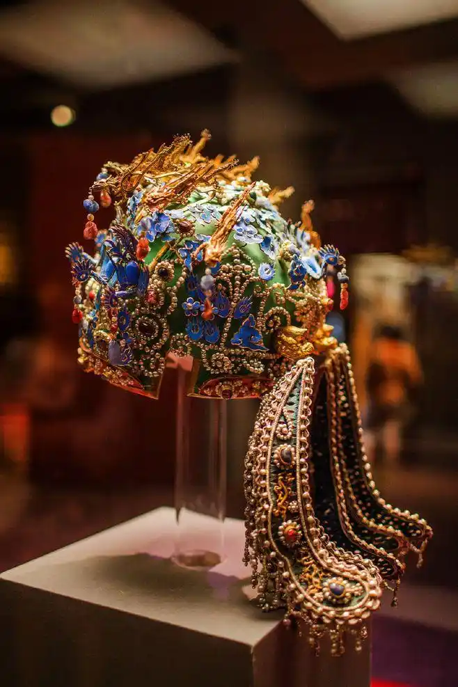 瞧这3个已出土的凤冠,方知晓何为尊贵奢华