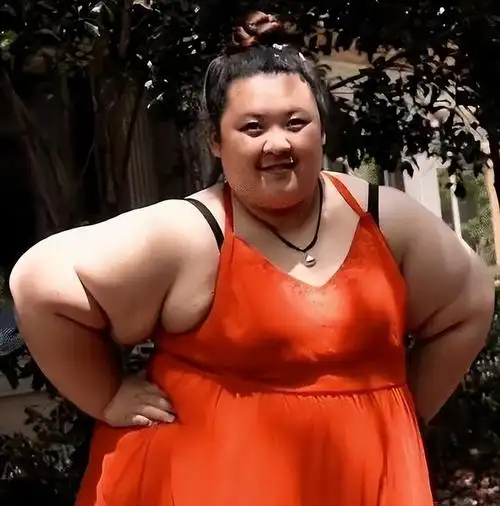 18年,美女网红体重500斤遭男友嫌弃,一年怒减306斤,让渣男后悔|胖子