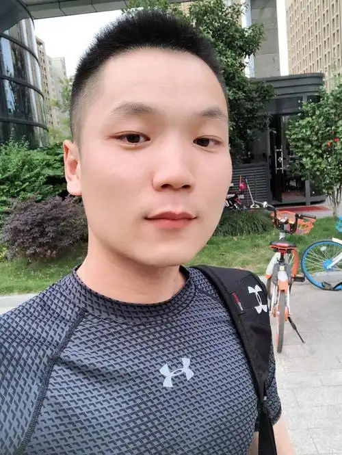 0 29岁 男 未婚173cm本科  最近一次登录:11-08 00:24  90后 现居