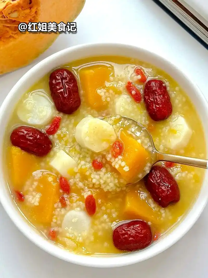 初秋需养脾胃试试南瓜山药小米粥!丰富的膳食纤维和维生素!健 - 抖音