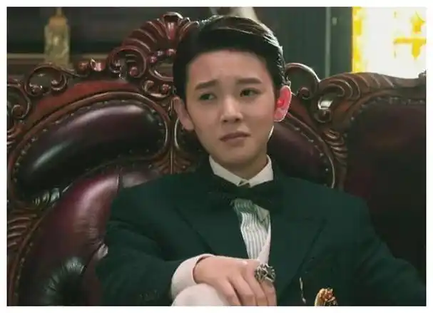 最帅的女扮男装陈瑶刘美彤上榜看到图4谁最惊艳