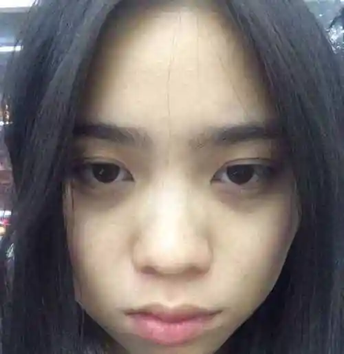 长黑眼圈是真的很影响女生的颜值,它不仅会让你看上去没精神,还显得脸