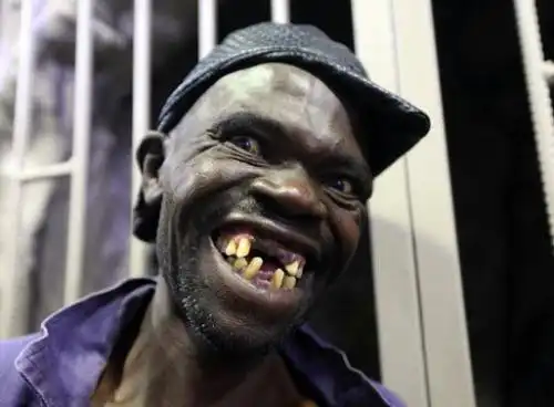 这些丑男太奇葩,一个比一个搞笑,图7笑死我了,自带表情包啊!_手机搜狐