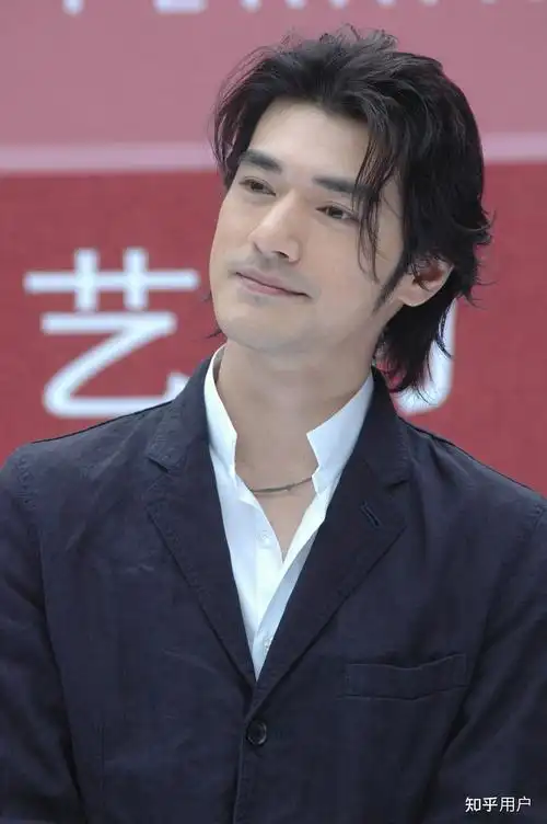 讲真的,金城武和陈冠希究竟谁更帅? - 知乎