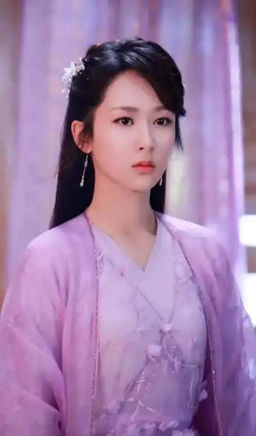 杨紫古装仙女图片   几许相思待酒浇,杨紫的照片可爱古装(杨紫:唯美