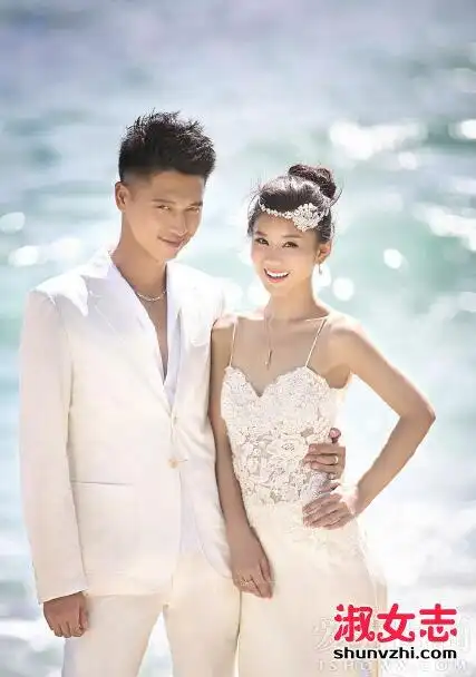 王雷李小萌结婚照