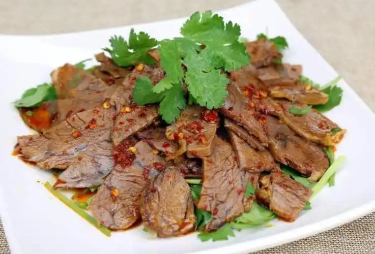 凉拌牛肉图片