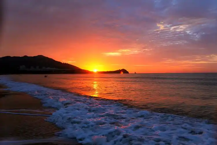 9.17青岛石老人日出朝霞随拍——缘来有你