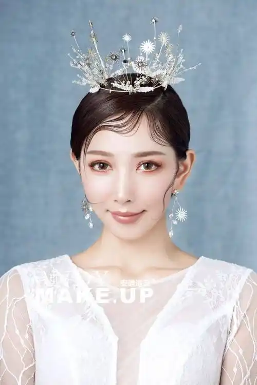 收藏实用网红新娘造型白纱中式