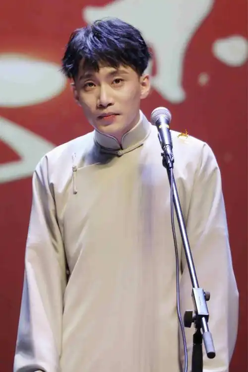 大杀四方何九华