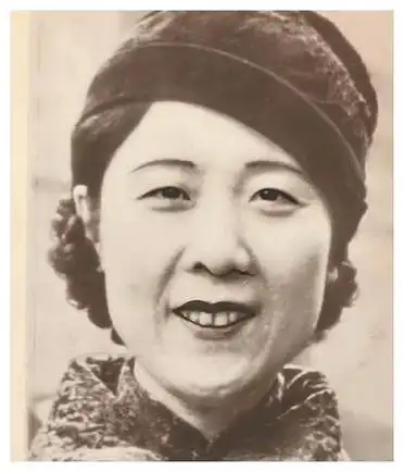 于凤至93岁在美国病逝,墓碑上留下4个字,张学良见后老泪纵横|原配