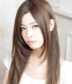 女生好看中长发直发发型图片