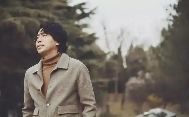 水木年华如何走向巅峰?探索卢庚戌的事业发展和其过气背后的原因