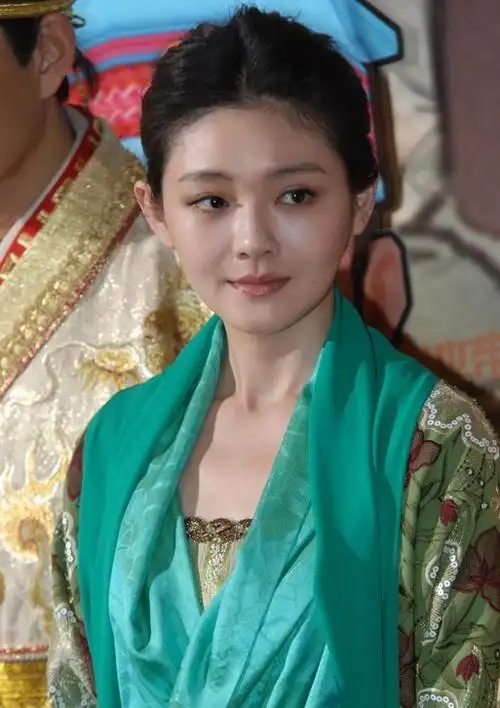 大s被赞"童颜老板娘" 霍思燕,miumiu拼靓 - 影视星工厂的日志 - 网易