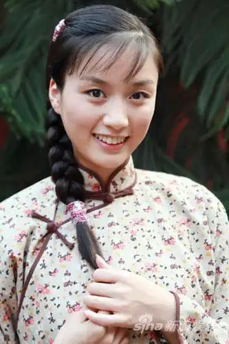 资料图决战华岩寺定妆李思思饰小叶子