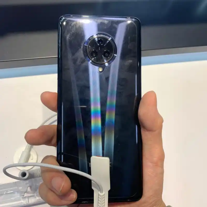 vivo nex3 5g版本 线下去体验了一下vivo nex3 5g版本,很漂亮,瀑布屏