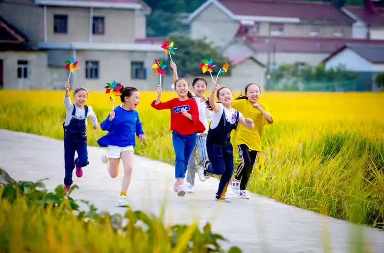 西村的快乐童年 安徽省文化和旅游厅供图