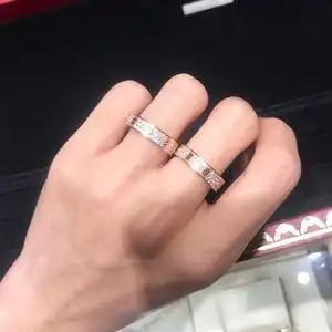 cartier/卡地亚love系列戒指 18k玫瑰金 满钻满天星 情侣款对戒