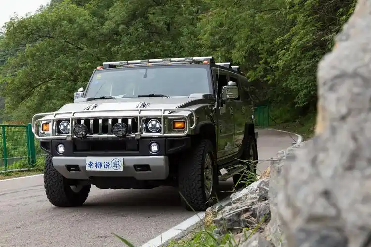 背着单反去看悍马h2