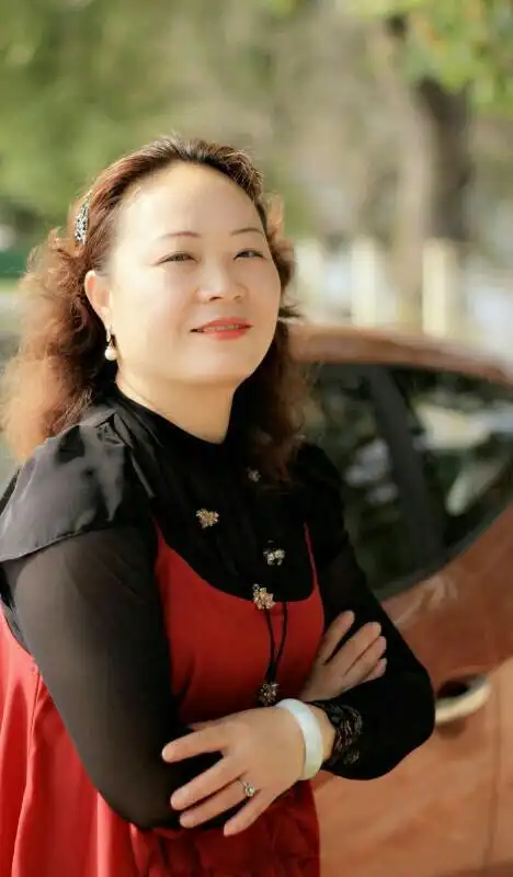 43岁离异女征婚照片(id:94542557)_贵州贵阳征婚交友_珍爱网