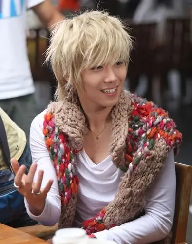 18】【明星】原来是美男李弘基,演技翻身