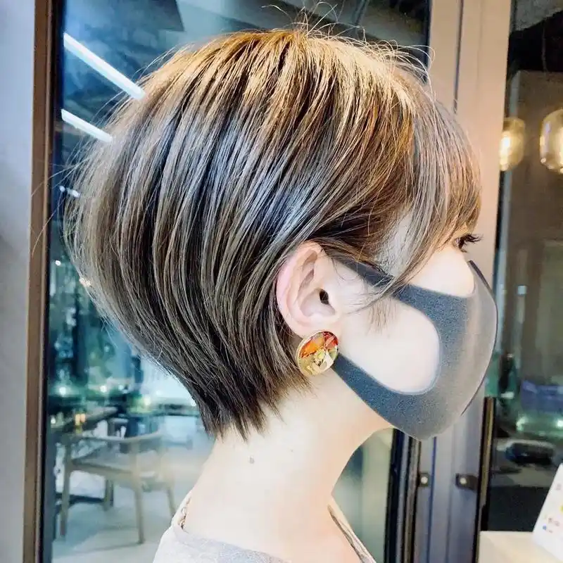 可盐可甜的女生日式短发好打理短发