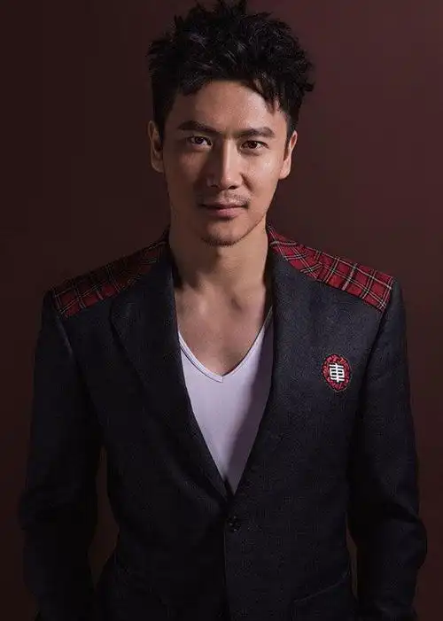 王启明闫妮分手了吗王启明个人资料照片为什么和闫妮分手