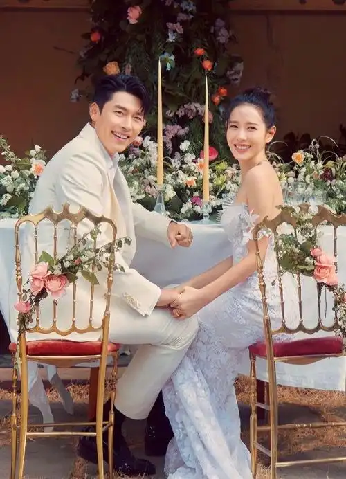 孙艺珍与玄彬,庆祝结婚两周年,晒出优雅婚纱照,透露甜蜜的现状