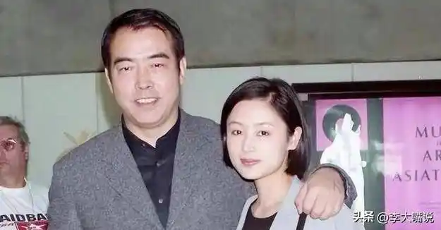 两大名导为其着迷,今55岁活的像25岁_陈凯歌_陈红_倪萍