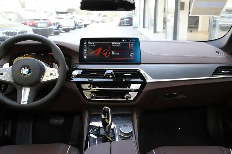 【2022款 宝马5系 改款二 530li 领先型 m运动套装汽车报价_图片_参数