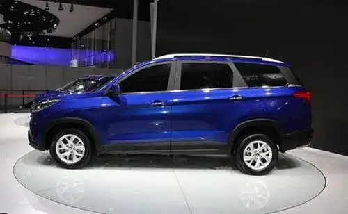 五菱宏光7座suv,5万起售能否复制神话?
