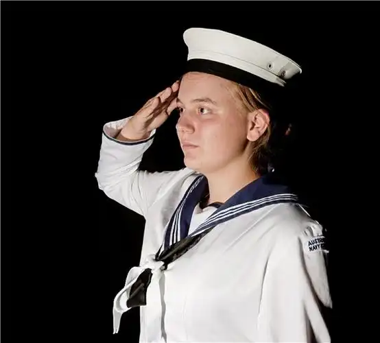 海军,海员,敬礼,黑色背景_高清图片_全景视觉