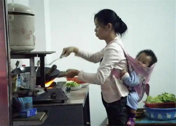 幼儿园老师全职妈妈带的孩子和上班妈妈带的孩子差别很明显