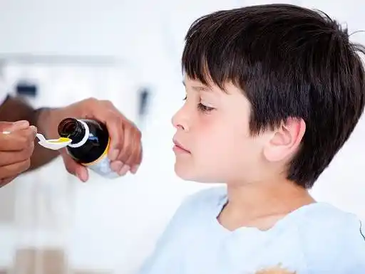 吃药靠掰用量靠猜儿童用药困局该如何破解