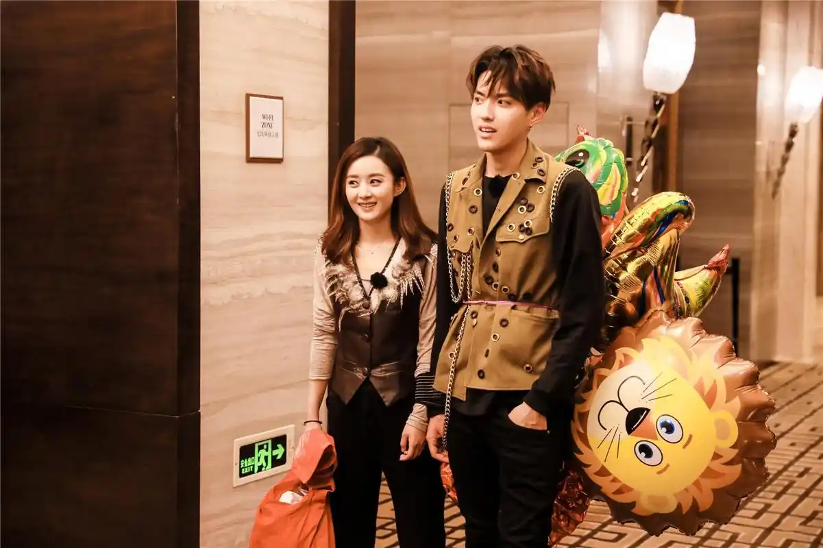 赵丽颖和吴亦凡是什么关系呢是有什么猫腻吗