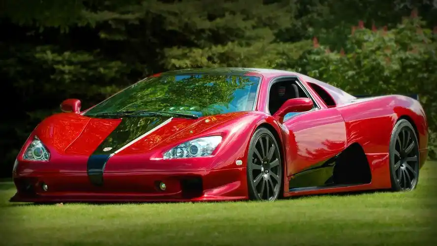 好看的红色跑车高清汽车壁纸图片