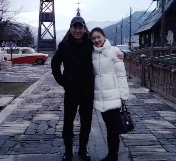 19岁便怀上张艺谋的孩子,生完三胎后才结婚,陈婷如今怎么样了?_生活