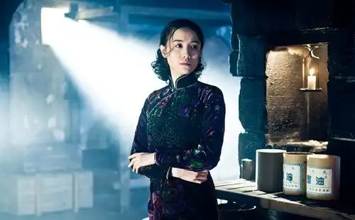 《十三钗》将播宋佳"玉墨"性感足